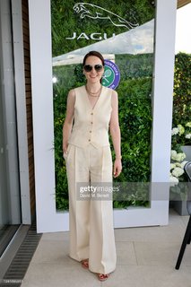 Michelle Dockery feet photo thumbnail