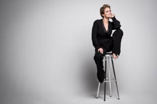 Michelle feet photo thumbnail