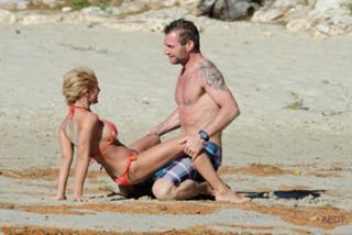 Michelle feet photo thumbnail