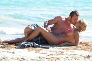 Michelle feet photo thumbnail