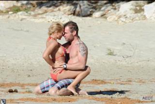 Michelle feet photo thumbnail