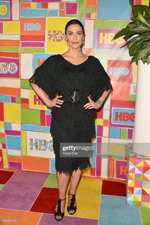 Michelle Forbes feet photo thumbnail