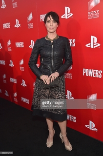 Michelle Forbes feet photo thumbnail