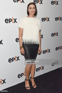 Michelle Forbes feet photo thumbnail