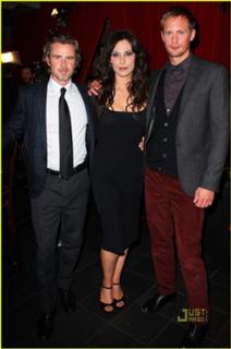 Michelle Forbes feet photo thumbnail