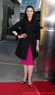 Michelle Forbes feet photo thumbnail