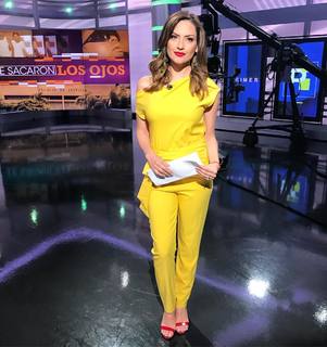 Michelle Galván feet photo 8