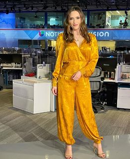 Michelle Galván feet photo 16