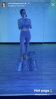 Michelle Galván feet photo 10