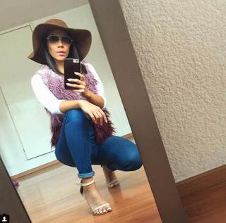 Michelle González feet photo 3