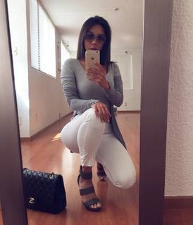 Michelle González feet photo 12