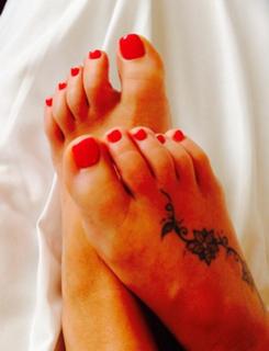 Michelle Heaton feet photo 9