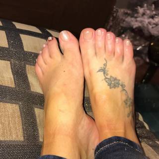 Michelle Heaton feet photo 5