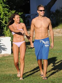Michelle Heaton feet photo 9