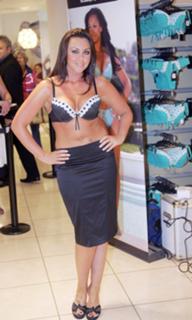 Michelle Heaton feet photo 14