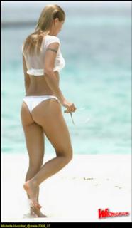 Michelle Hunziker feet photo thumbnail