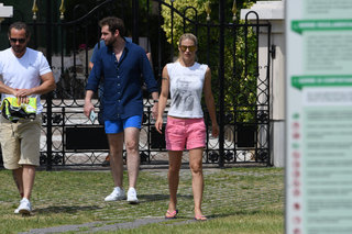 Michelle Hunziker feet photo thumbnail
