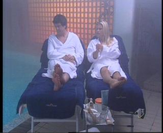 Michelle Hunziker feet photo thumbnail