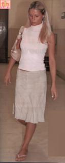 Michelle Hunziker feet photo thumbnail