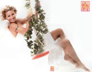 Michelle Hunziker feet photo thumbnail