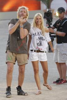 Michelle Hunziker feet photo thumbnail