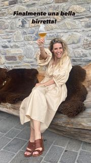 Michelle Hunziker feet photo 3