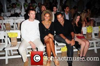 Michelle Hurd feet photo 15
