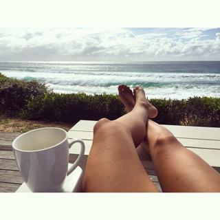Michelle Jenneke feet photo thumbnail