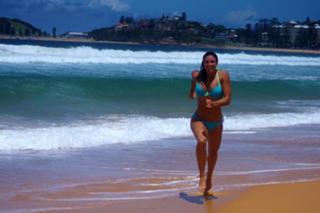 Michelle Jenneke feet photo thumbnail