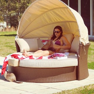 Michelle Jenneke feet photo thumbnail