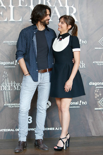 Michelle Jenner feet photo thumbnail