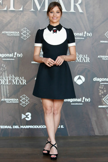 Michelle Jenner feet photo thumbnail