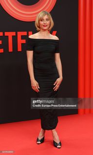 Michelle Jenner feet photo thumbnail