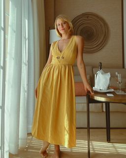 Michelle Jenner feet photo thumbnail