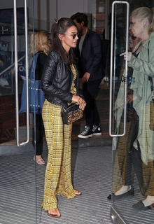 Michelle Keegan feet photo thumbnail