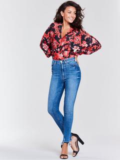 Michelle Keegan feet photo thumbnail