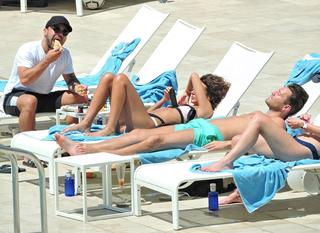 Michelle Keegan feet photo thumbnail