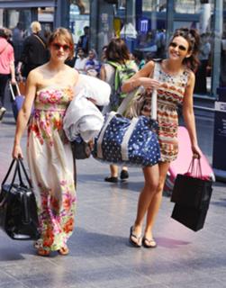 Michelle Keegan feet photo thumbnail