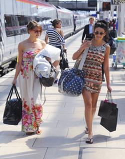 Michelle Keegan feet photo thumbnail