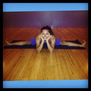 Michelle Khare feet photo 1