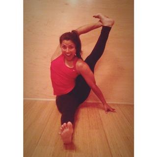 Michelle Khare feet photo 17