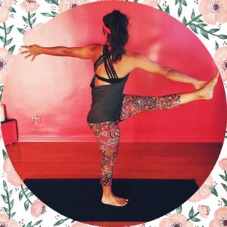 Michelle Khare feet photo 14