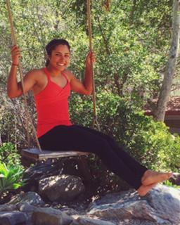 Michelle Khare feet photo 13