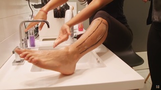Michelle Khare feet photo 4