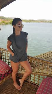 Michelle Lewin feet photo thumbnail