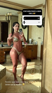 Michelle Lewin feet photo thumbnail