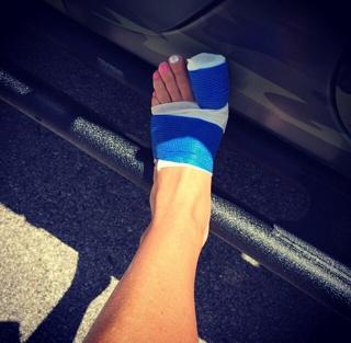 Michelle McCool feet photo thumbnail
