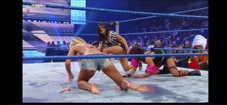 Michelle McCool feet photo thumbnail