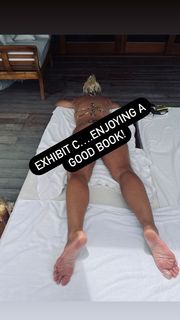Michelle McCool feet photo thumbnail
