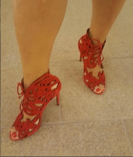 Michelle Miller feet photo 14